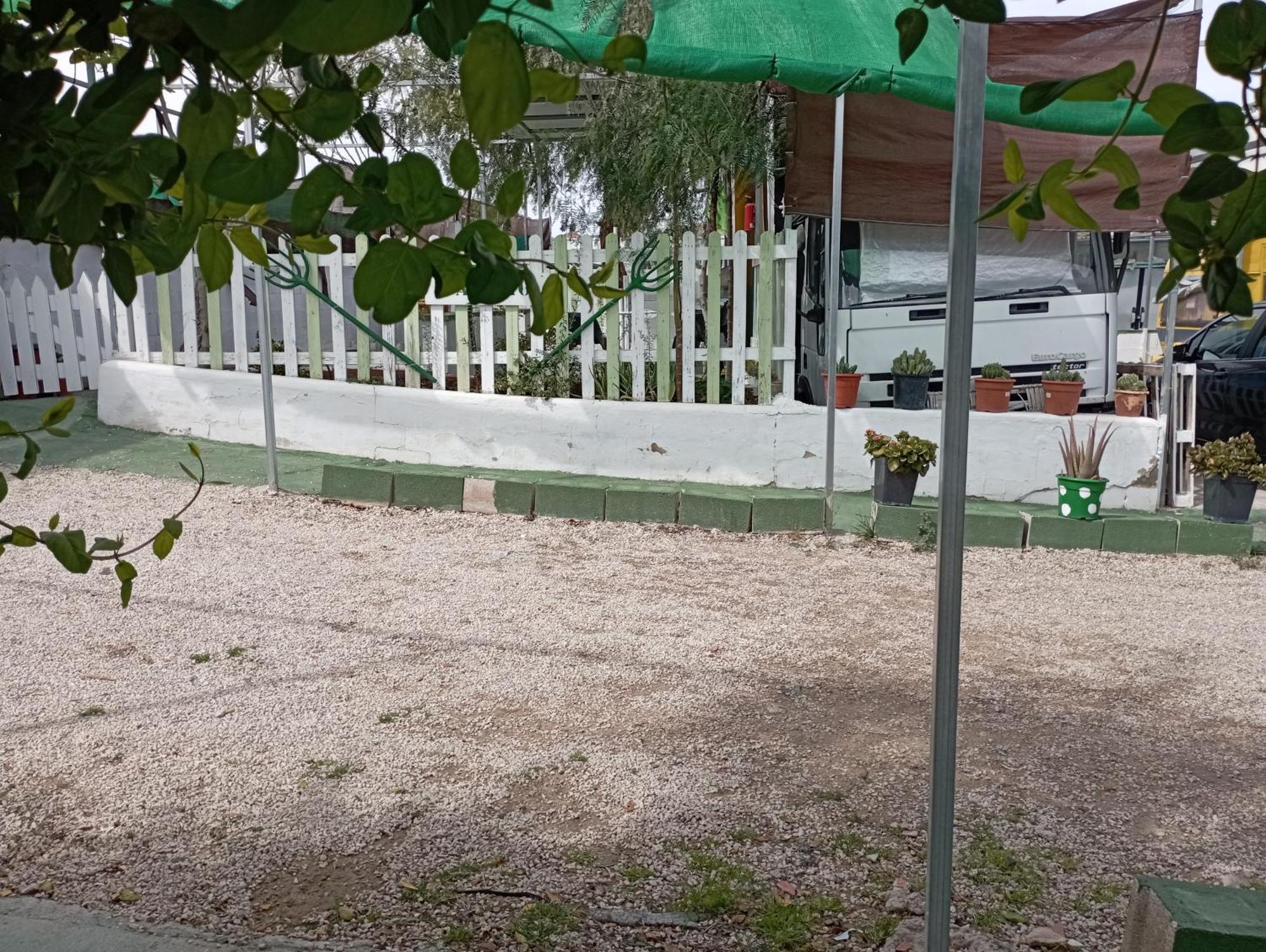 Caravanas Y Habitaciones Para Relajarse 삭스 외부 사진
