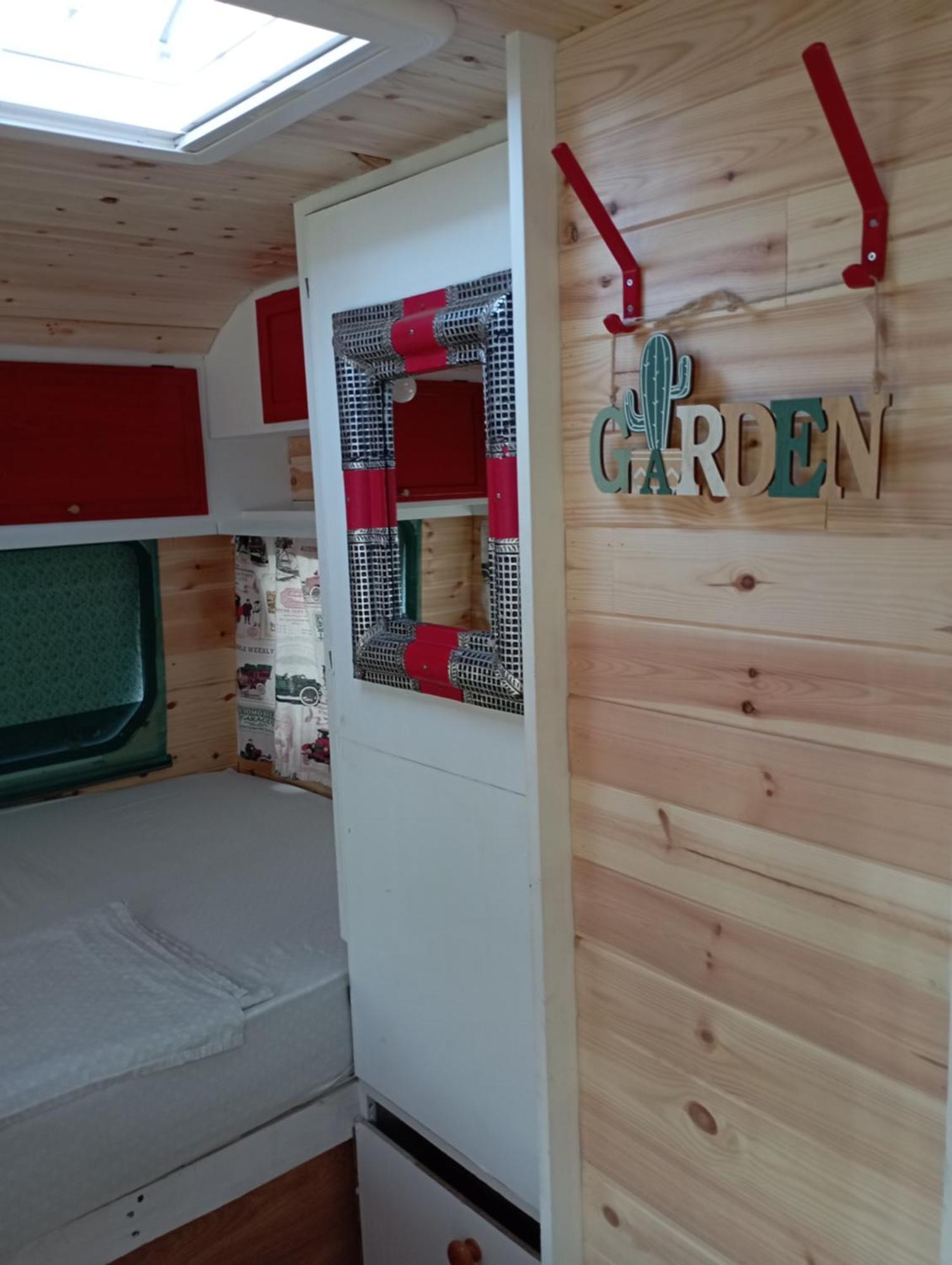 Caravanas Y Habitaciones Para Relajarse 삭스 외부 사진