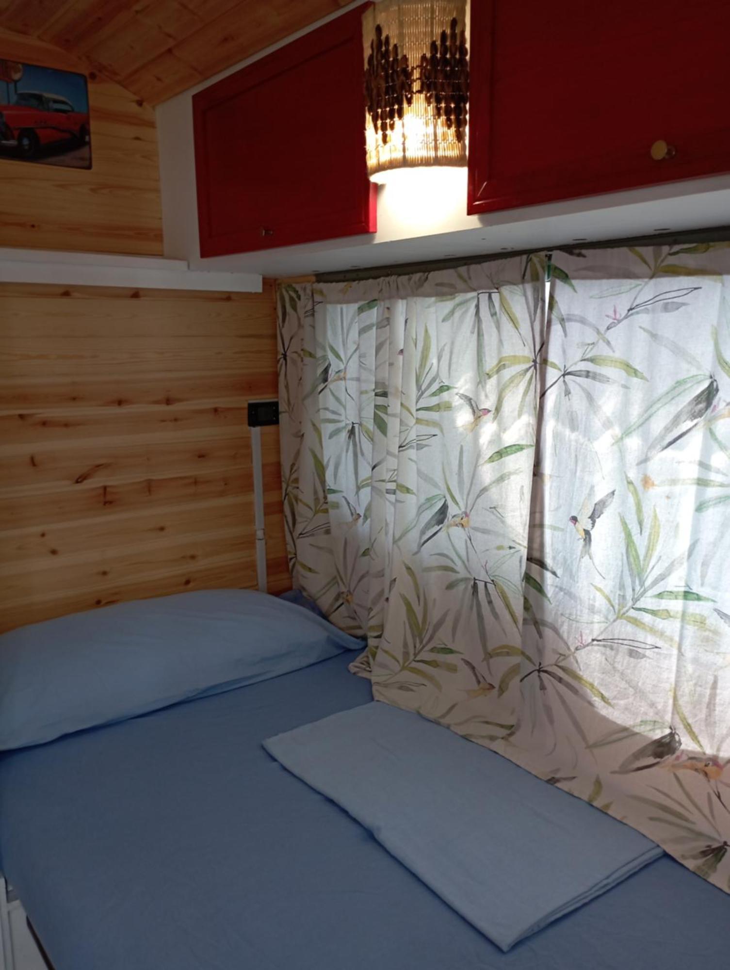 Caravanas Y Habitaciones Para Relajarse 삭스 외부 사진